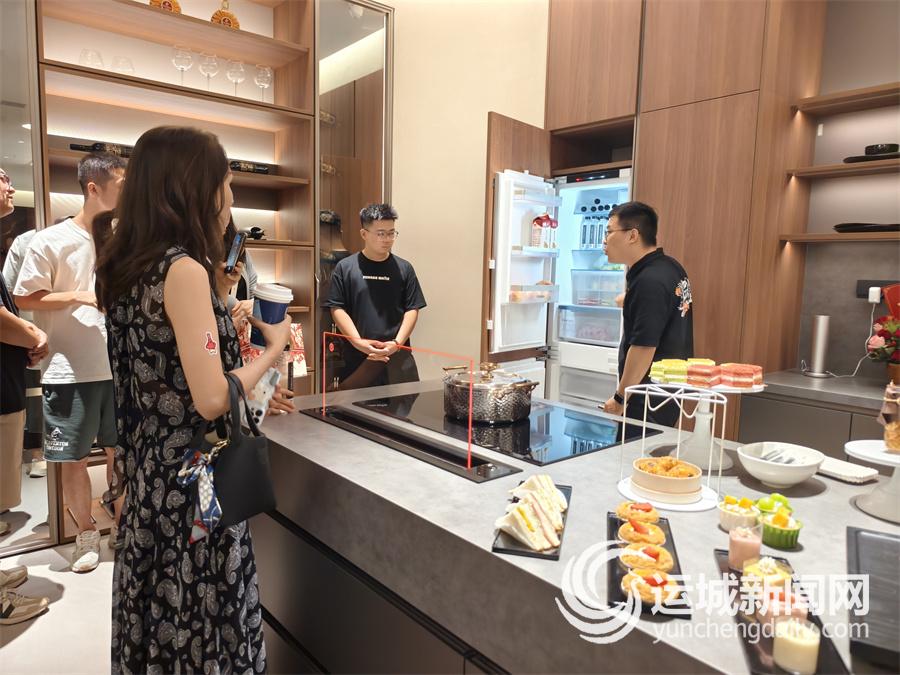 水有了更多“科技范儿”爱游戏app网站家庭节(图2)